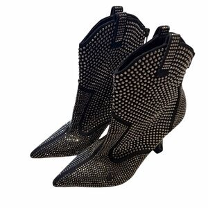 💜🌼 NWOT INC International Concepts Studded Black Heeled Boots